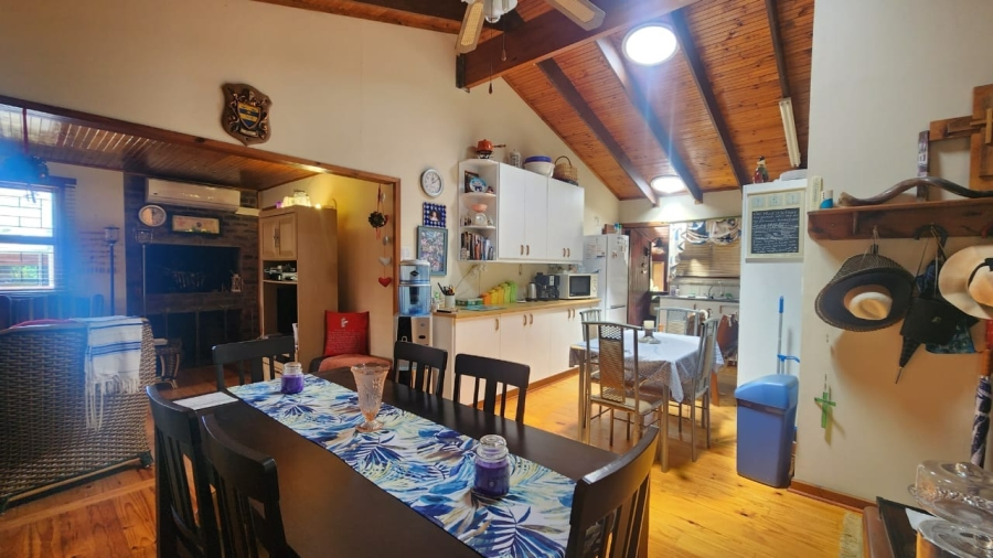 4 Bedroom Property for Sale in Keurboomstrand Western Cape